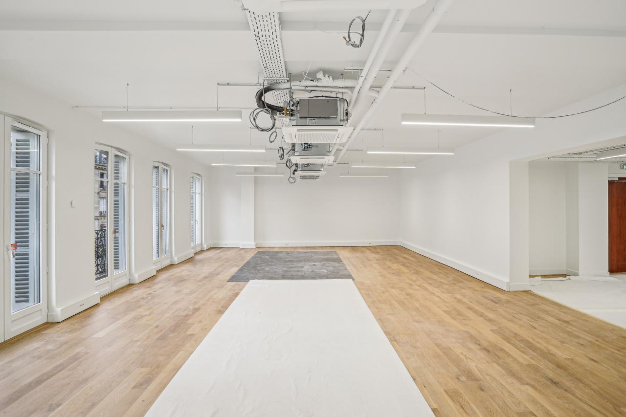 Bureau Paris 350m² Location bureau Paris OLBUR2315889 9
